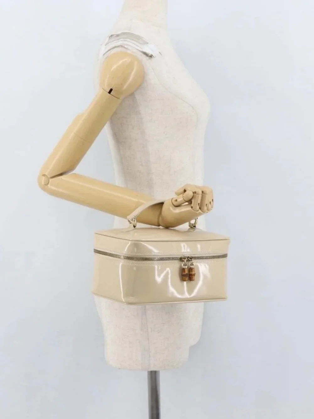 GUCCI Bamboo Vanity Hand Bag Patent leather Beige Gold 032 1705 0150 Auth YKZ739